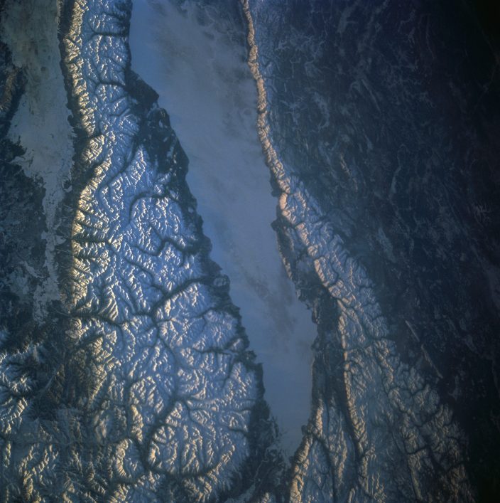 Озеро Байкал в феврале 1994 года